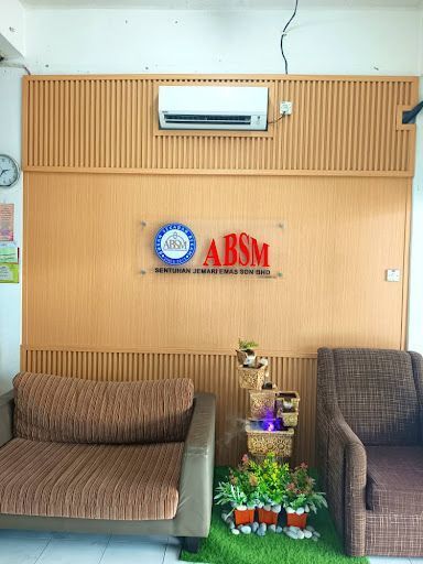 KOMPLEKS TERAPI TULANG BELAKANG DAN PINGGUL