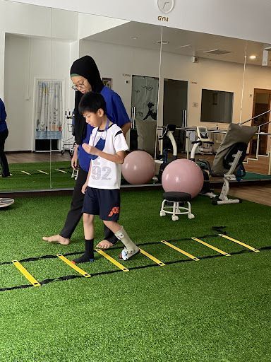 Rehabworks Physiotherapy Center (Latitud 6)