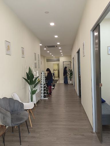 Suri Physiotherapy, Banting, Selangor (best pain management and women's health rehabilitation in Banting)